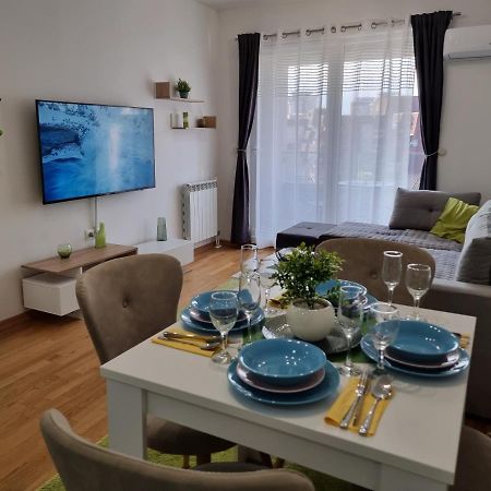 Modern & Trendy Apartment 스코페 외부 사진