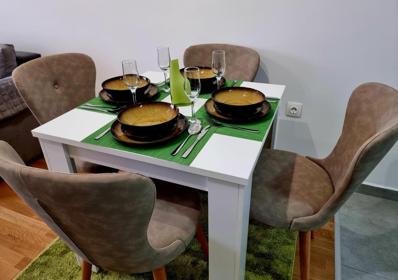 Modern & Trendy Apartment 스코페 외부 사진