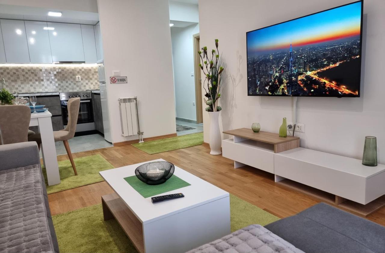 Modern & Trendy Apartment 스코페 외부 사진